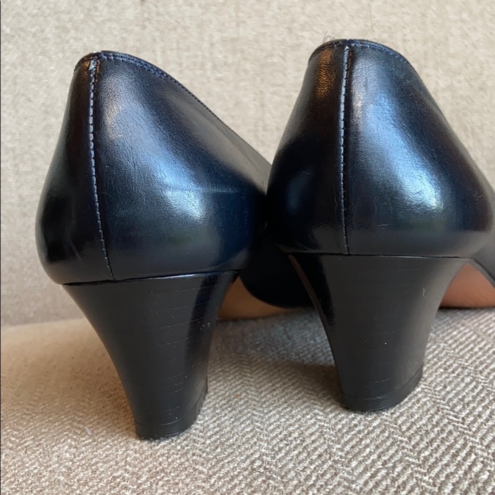 🌟Salvatore Ferragamo Pumps🌟 - Picture 12 of 16